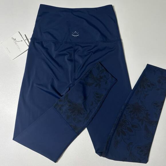 Beyond Yoga Outlaw Legging NWT - Picture 1 of 8